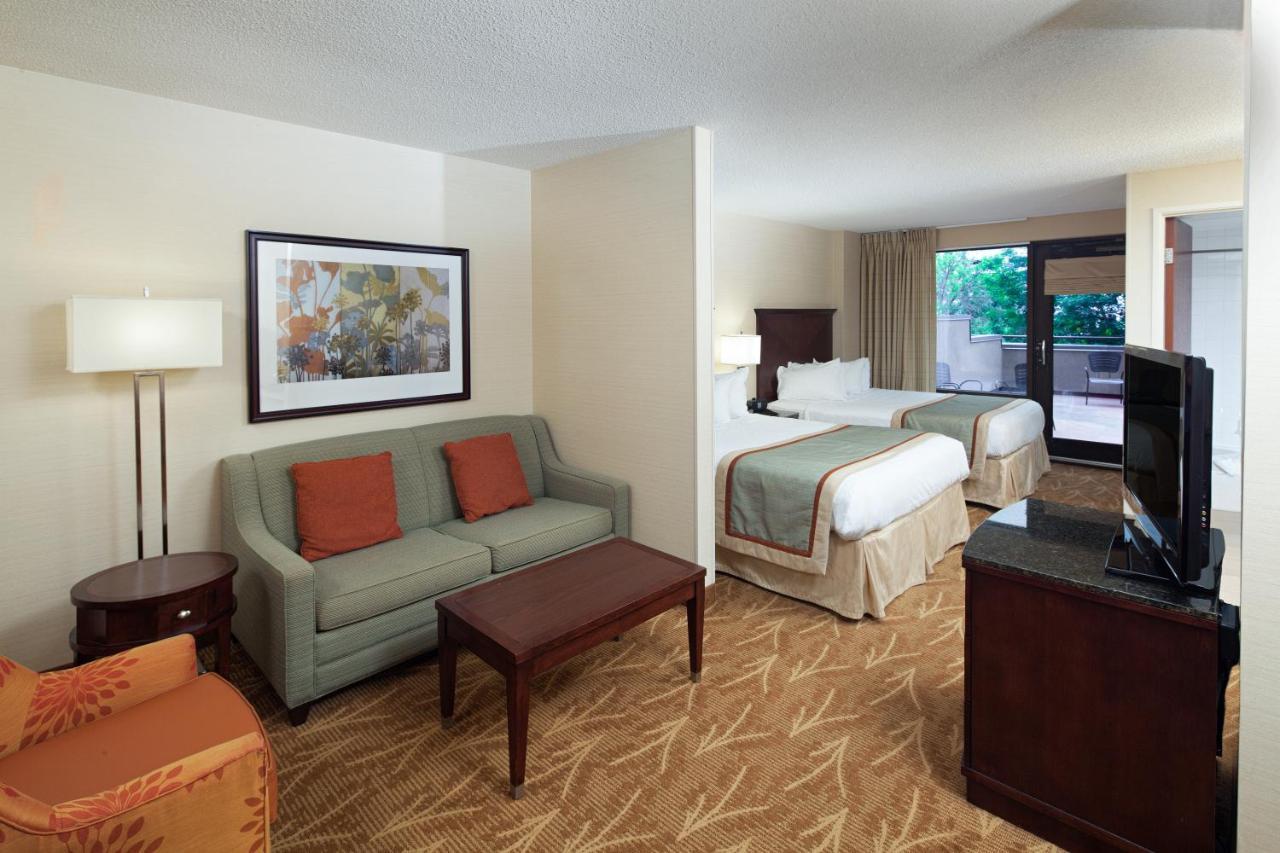 Kahler Inn And Suites Rochester Exterior photo