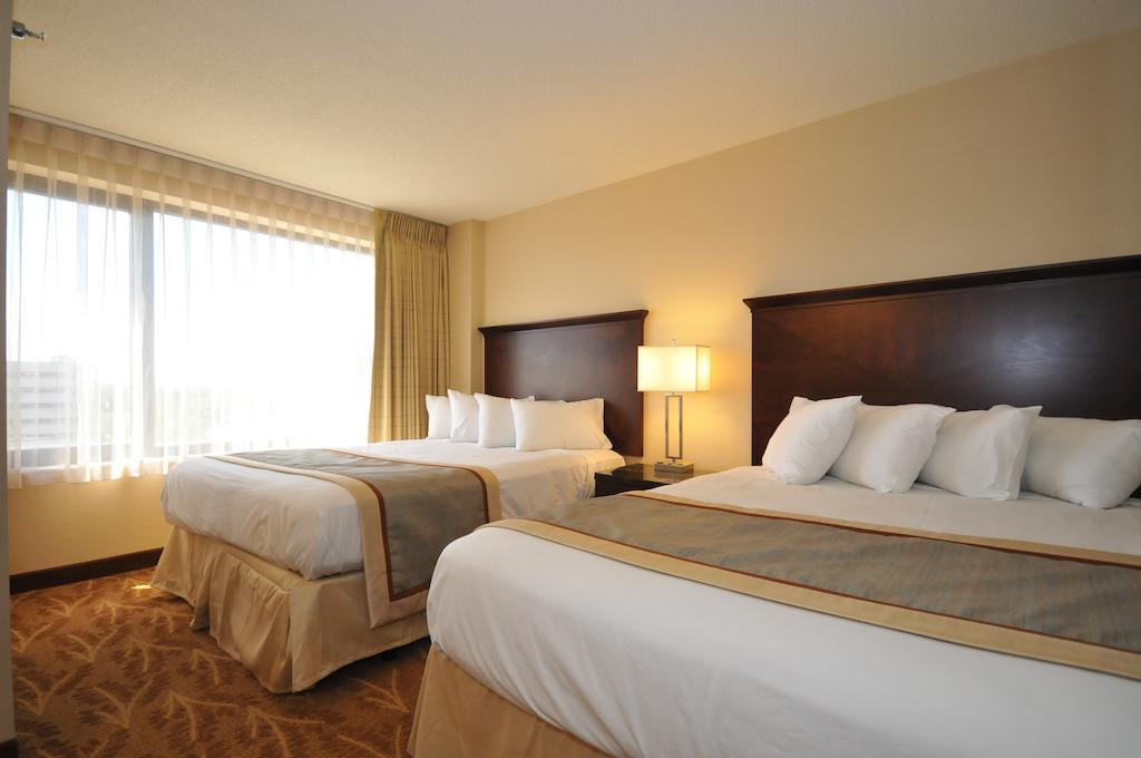 Kahler Inn And Suites Rochester Exterior photo