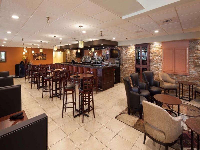 Kahler Inn And Suites Rochester Exterior photo